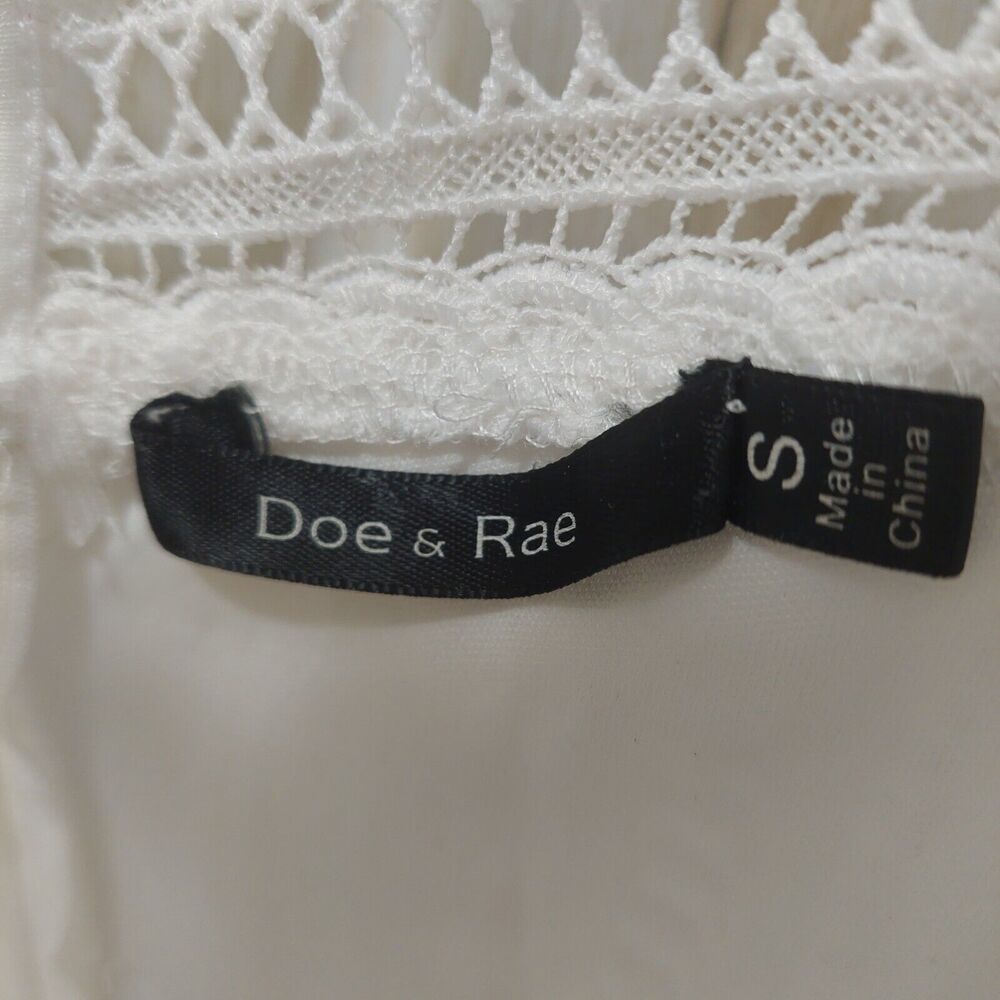 Doe & Rae Women’s Sheath~Size Small~ Sleeveless~Lace Overlay~Drop Waist~Lined - Picture 3 of 12